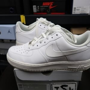 Nike Men's Air Force 1 07 size 11.5 OG Retro Veg